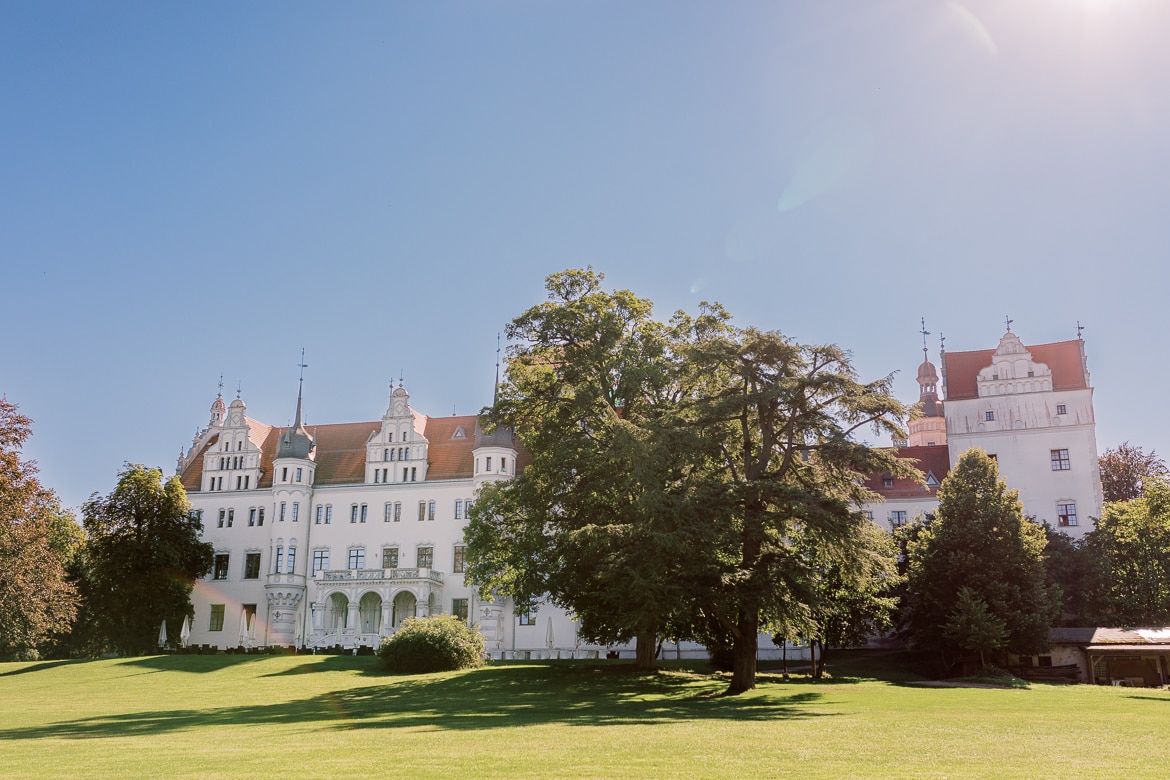 Bild vom einem Schloss mit Lensflare